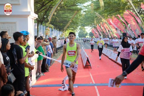 Race photo from Kediri Half Marathon 2024