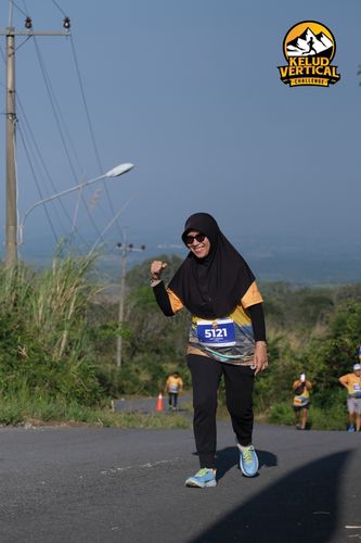 Race photo from Kelud Vertical Challenge 2024