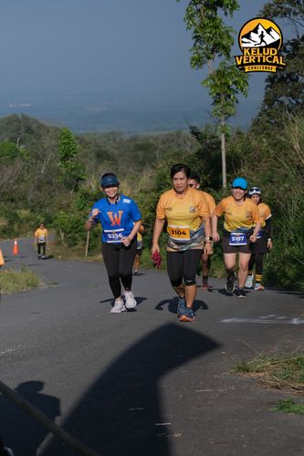 Race photo from Kelud Vertical Challenge 2024