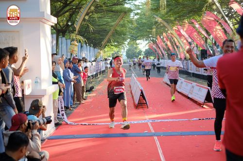Race photo from Kediri Half Marathon 2024