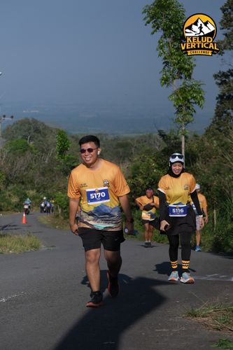 Race photo from Kelud Vertical Challenge 2024