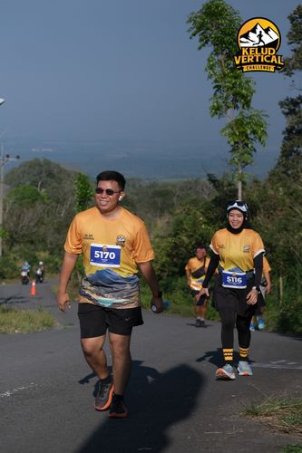 Race photo from Kelud Vertical Challenge 2024
