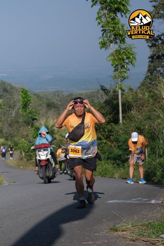 Race photo from Kelud Vertical Challenge 2024