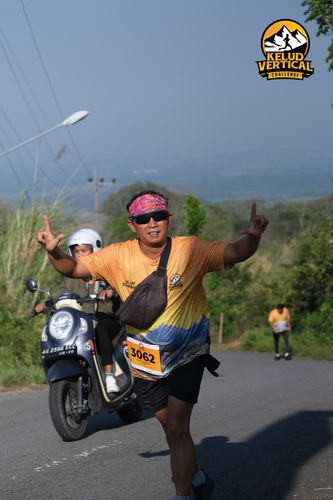 Race photo from Kelud Vertical Challenge 2024