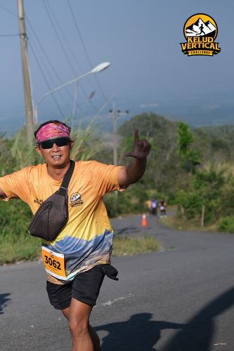 Race photo from Kelud Vertical Challenge 2024