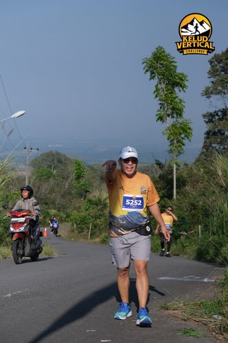 Race photo from Kelud Vertical Challenge 2024