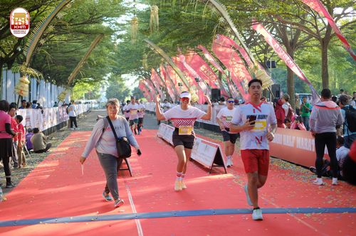 Race photo from Kediri Half Marathon 2024