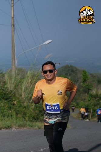 Race photo from Kelud Vertical Challenge 2024