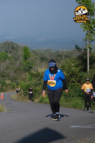 Race photo from Kelud Vertical Challenge 2024