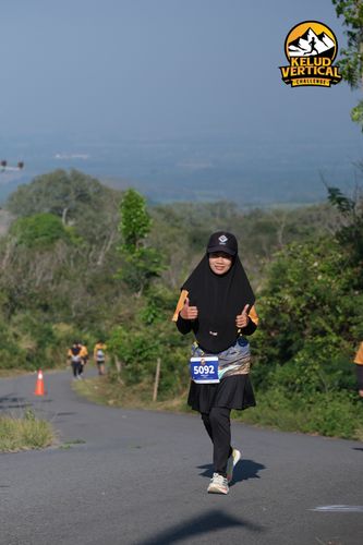 Race photo from Kelud Vertical Challenge 2024