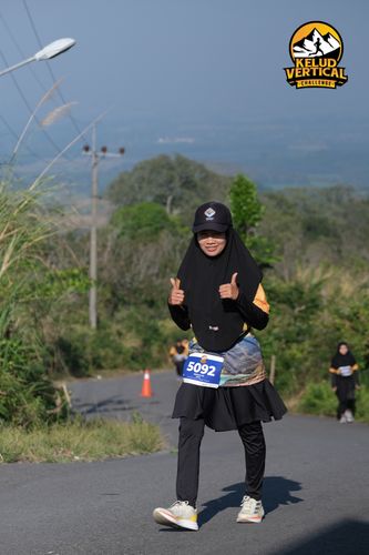Race photo from Kelud Vertical Challenge 2024