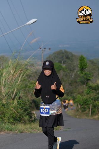 Race photo from Kelud Vertical Challenge 2024