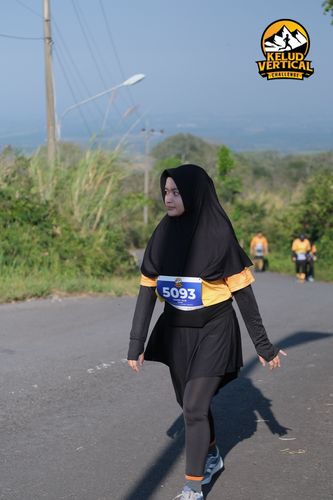 Race photo from Kelud Vertical Challenge 2024