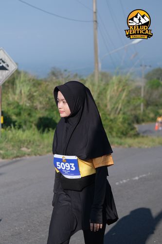 Race photo from Kelud Vertical Challenge 2024