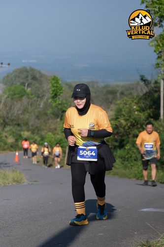 Race photo from Kelud Vertical Challenge 2024