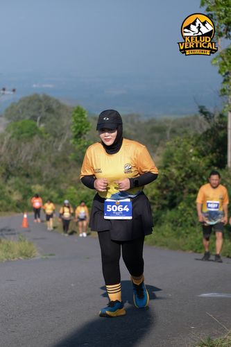 Race photo from Kelud Vertical Challenge 2024