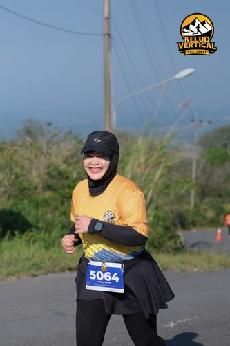Race photo from Kelud Vertical Challenge 2024