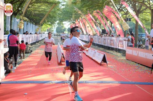 Race photo from Kediri Half Marathon 2024