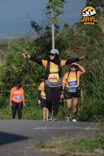 Race photo from Kelud Vertical Challenge 2024