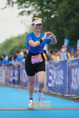 Race photo from Isoplus Run 2024 Surabaya