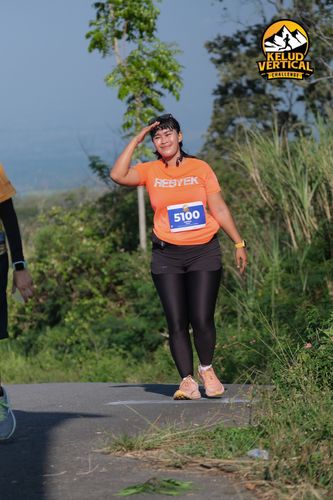 Race photo from Kelud Vertical Challenge 2024