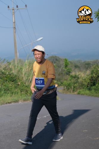 Race photo from Kelud Vertical Challenge 2024