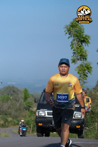 Race photo from Kelud Vertical Challenge 2024