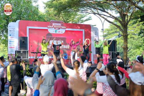 Race photo from Kediri Half Marathon 2024