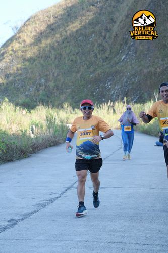 Race photo from Kelud Vertical Challenge 2024