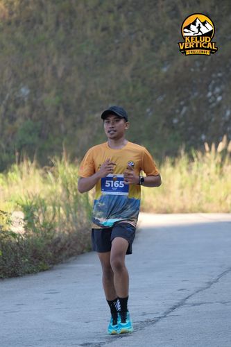 Race photo from Kelud Vertical Challenge 2024