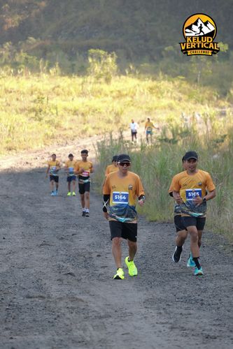 Race photo from Kelud Vertical Challenge 2024