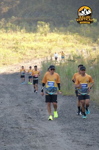 Race photo from Kelud Vertical Challenge 2024