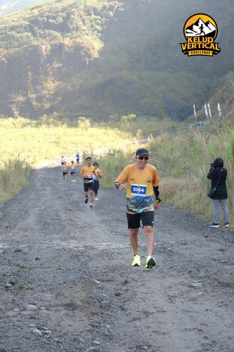 Race photo from Kelud Vertical Challenge 2024
