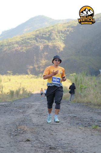 Race photo from Kelud Vertical Challenge 2024