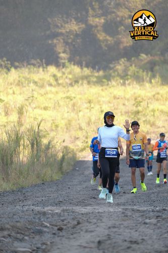 Race photo from Kelud Vertical Challenge 2024