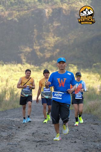 Race photo from Kelud Vertical Challenge 2024