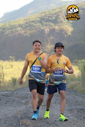 Race photo from Kelud Vertical Challenge 2024