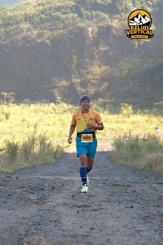 Race photo from Kelud Vertical Challenge 2024
