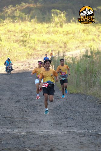 Race photo from Kelud Vertical Challenge 2024