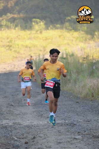 Race photo from Kelud Vertical Challenge 2024