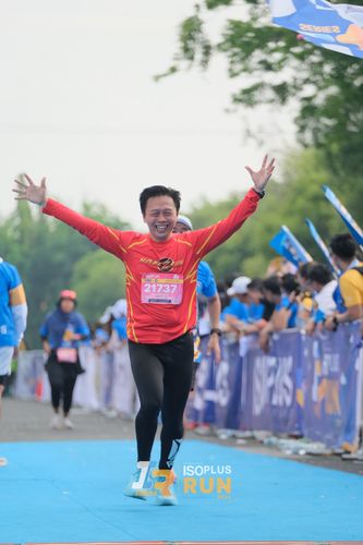 Race photo from Isoplus Run 2024 Surabaya