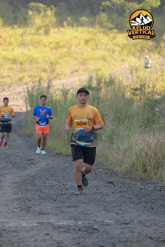 Race photo from Kelud Vertical Challenge 2024