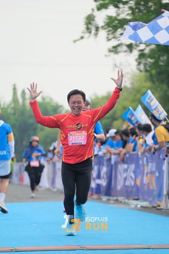 Race photo from Isoplus Run 2024 Surabaya