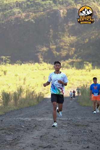 Race photo from Kelud Vertical Challenge 2024