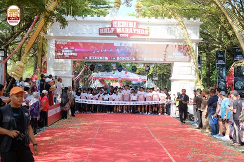 Race photo from Kediri Half Marathon 2024