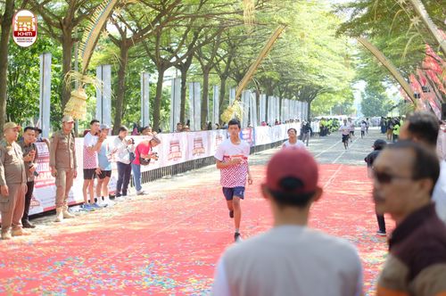 Race photo from Kediri Half Marathon 2024