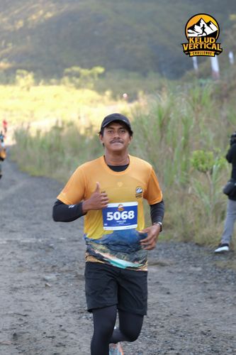 Race photo from Kelud Vertical Challenge 2024