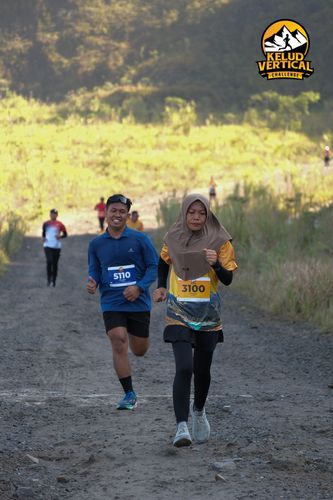 Race photo from Kelud Vertical Challenge 2024