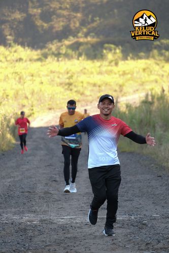 Race photo from Kelud Vertical Challenge 2024