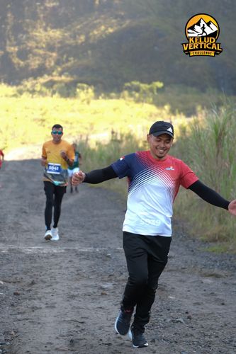 Race photo from Kelud Vertical Challenge 2024